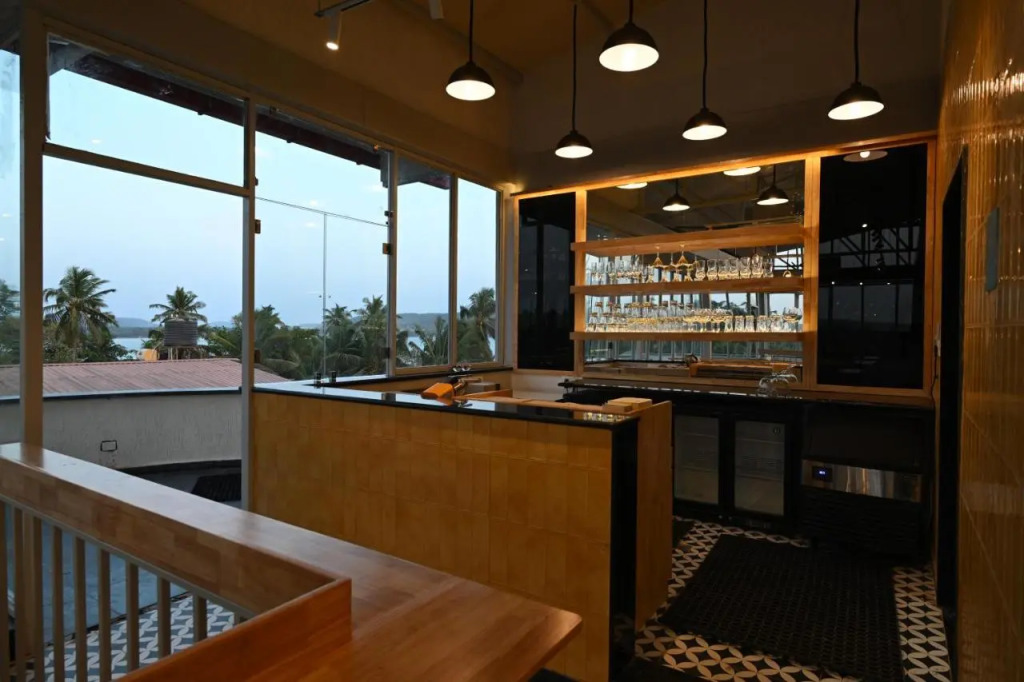 Bedzzz Xclusiv Morjim, Goa By Leisure Hotels