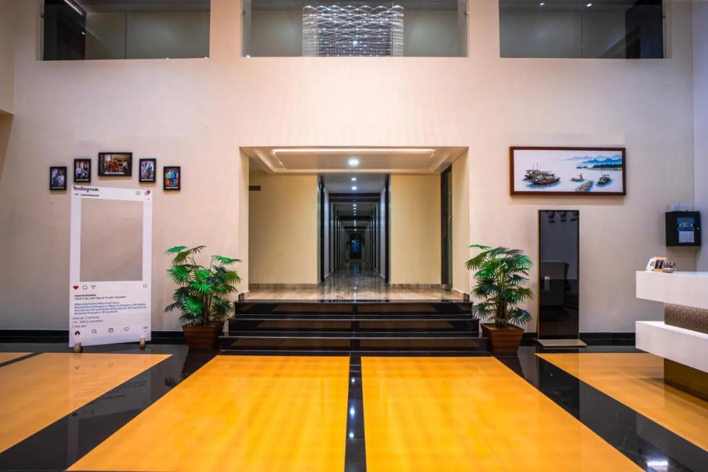 Hotel Mansha Regency