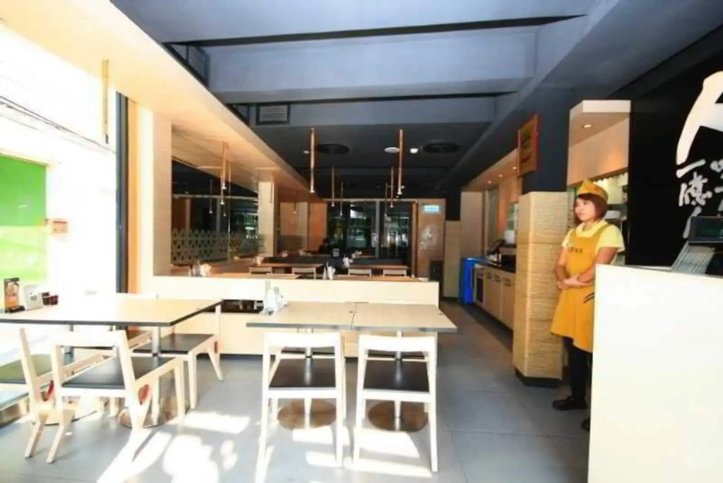 Thonglor Suites