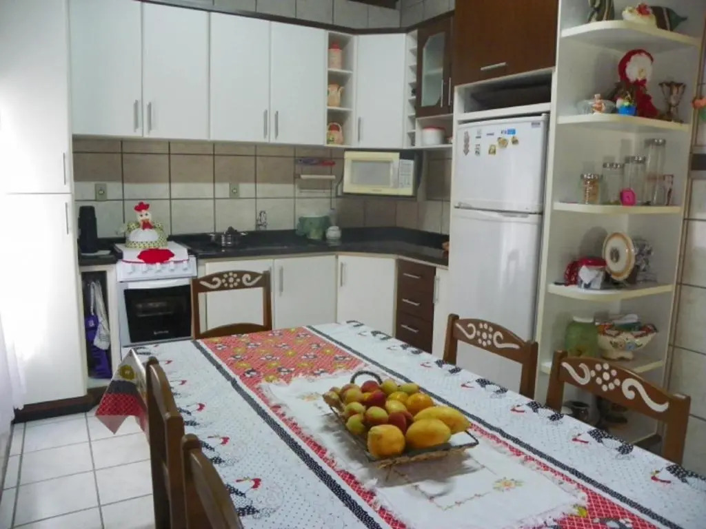 Excelente casa para temporada - Cód 08