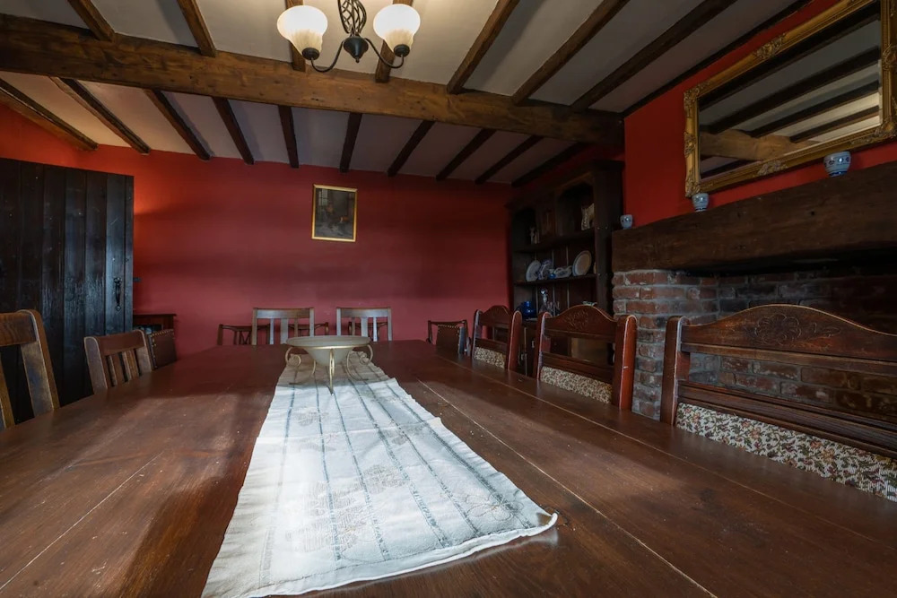 Hulmes Vale House - Sleeps 14 - Peak District