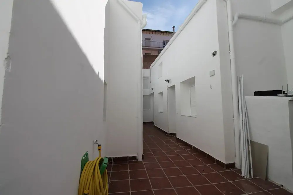 Dúplex con cama de Matrimonio y Sofá Cama A/C y WiFi SANB5
