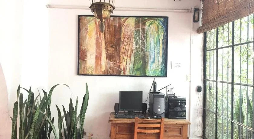 Alcatraz Hostal