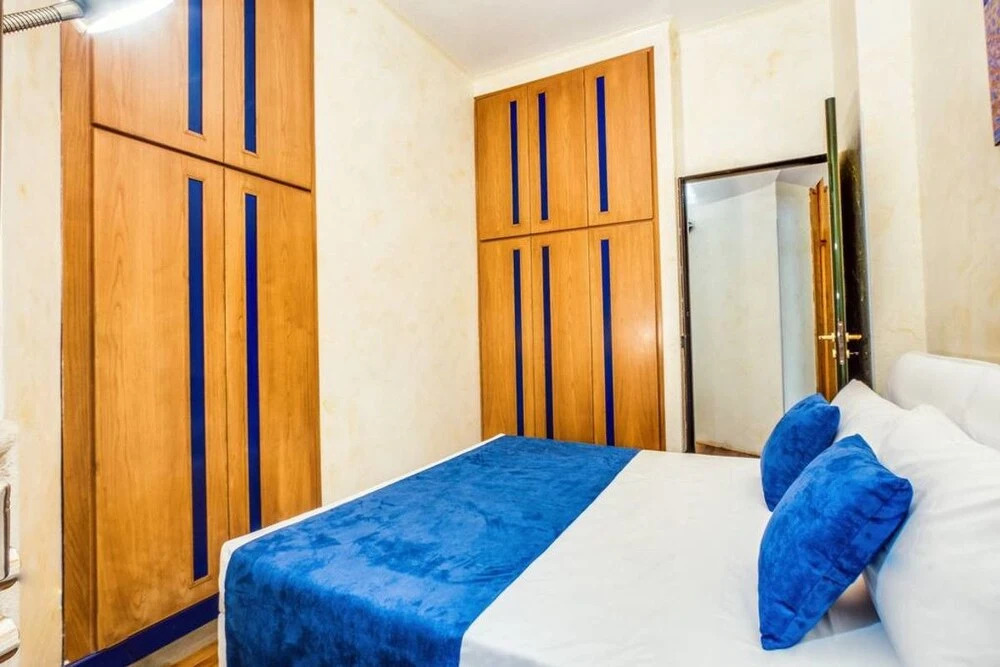 Spacious and Modern 3 bed Flat in Central Location