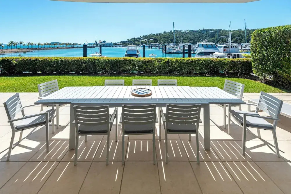 Pavillion 17 - Waterfront Spacious 4 Bedroom With Own Inground Pool And Golf Buggy