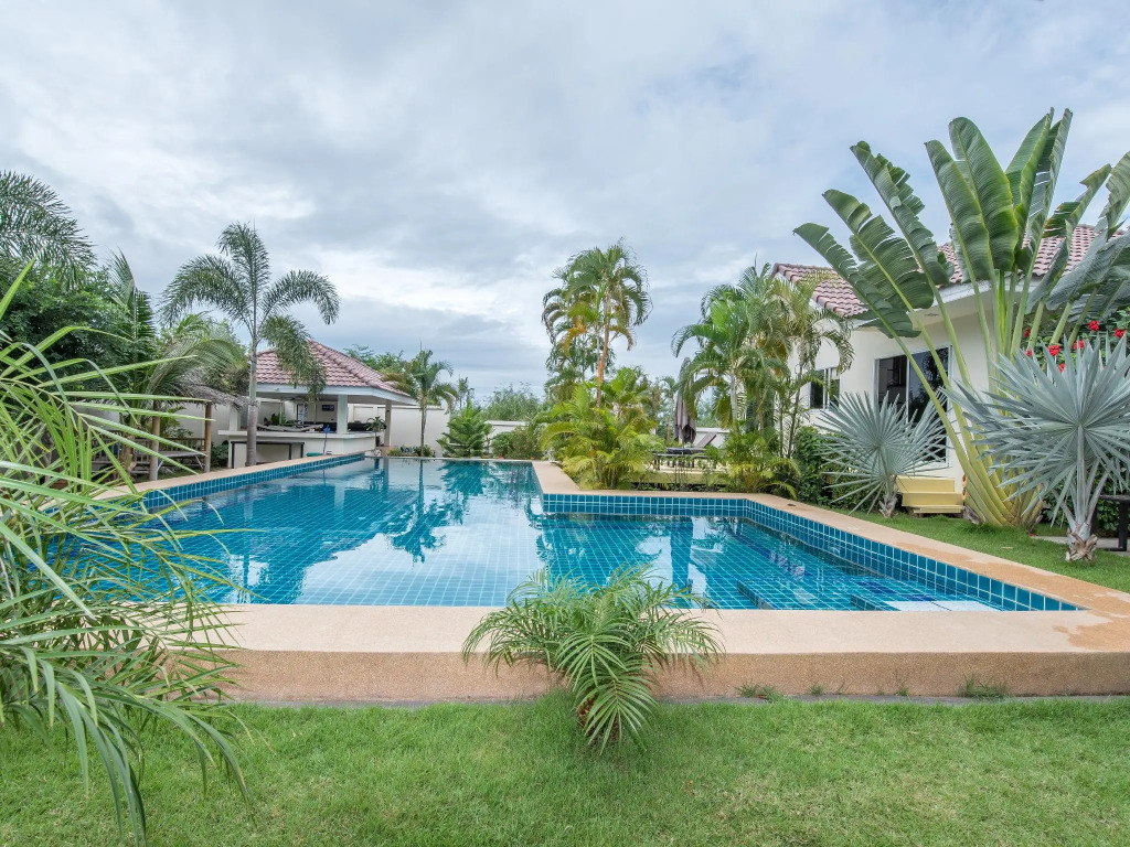 Bangsaray Villa