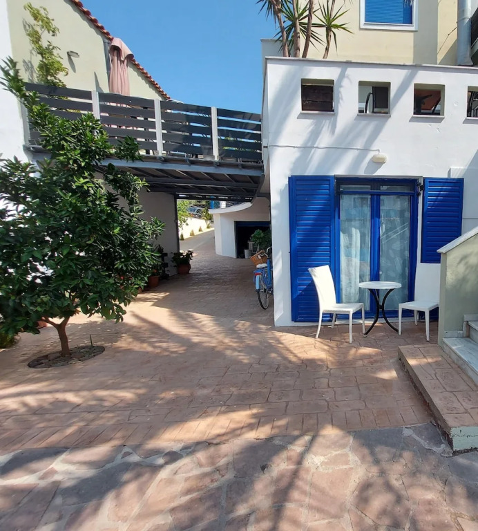 Omega Rooms Anaxos
