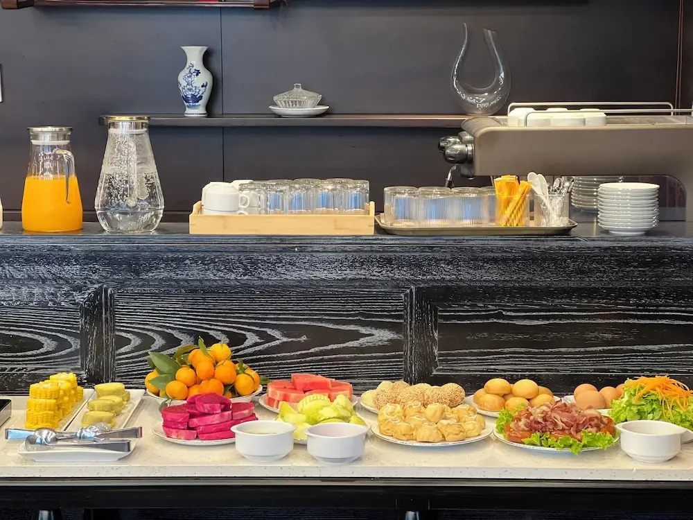 Bay Luxury Beijing Hotel