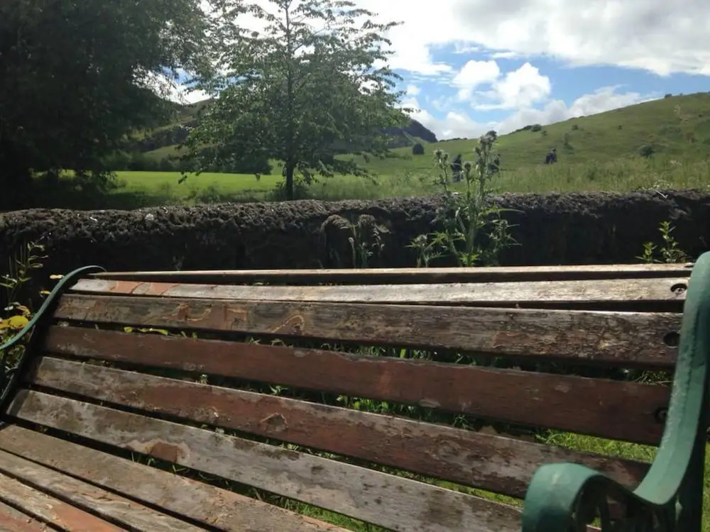 2 Bedroom Flat In Holyrood Park