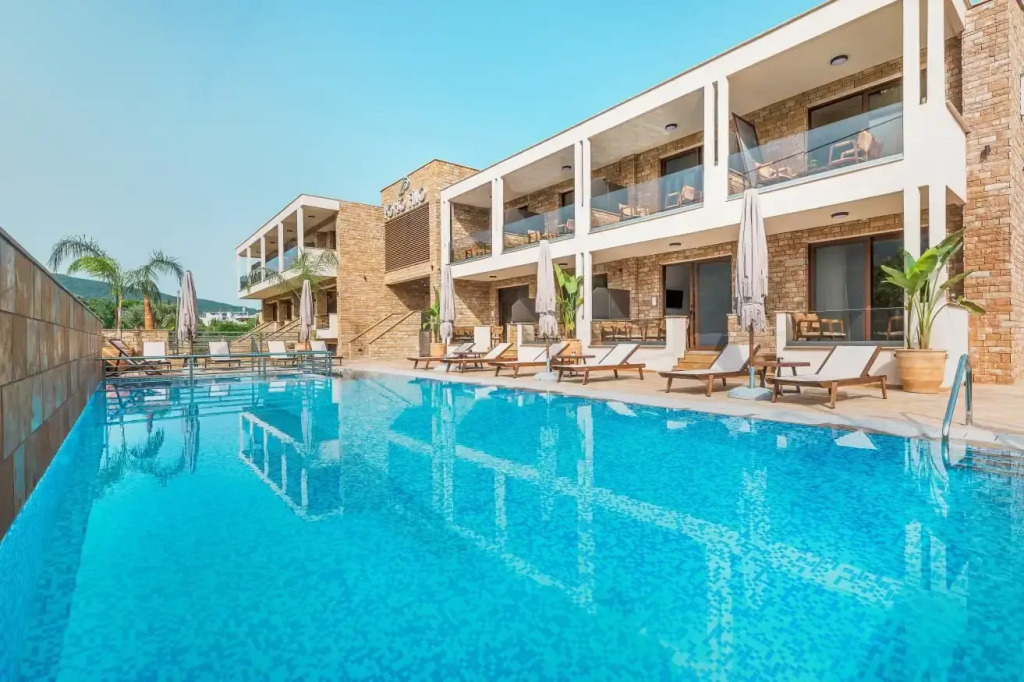 Porto Fino Asprovaltas Vacation Home