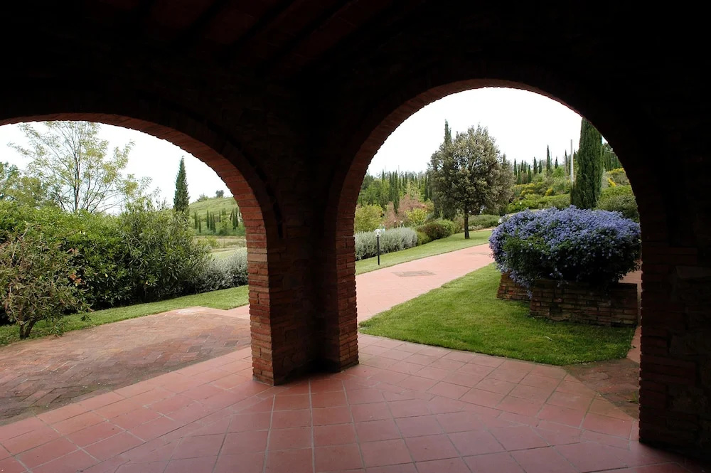 Podere Fignano, holiday home - apartments renovated 2024 - new swimming pool