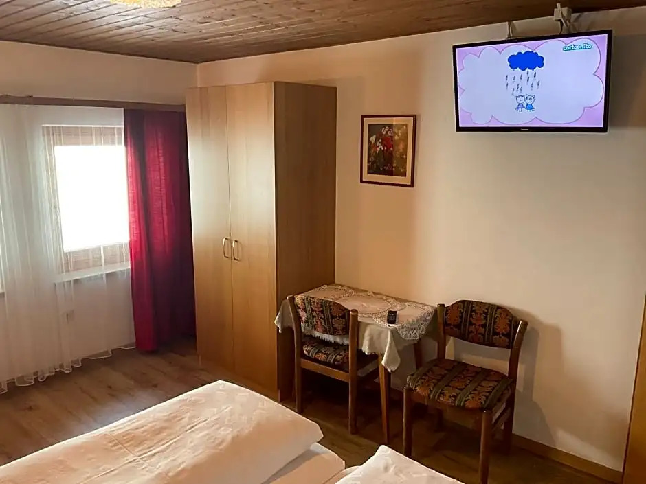 Alpenblick Bed & Breakfast