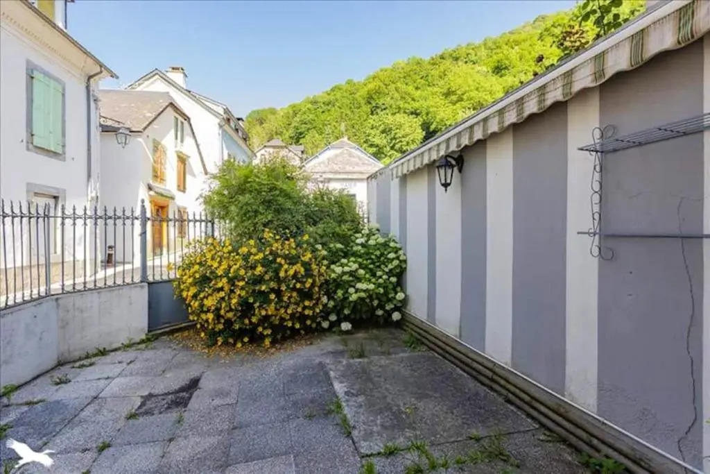 Maison de 4 chambres avec vue sur la ville jardin clos et wifi a Luz Saint Sauveur