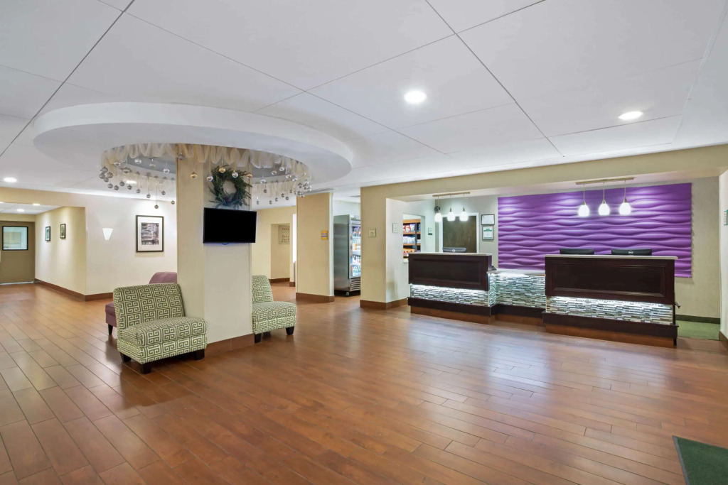 La Quinta by Wyndham Springfield