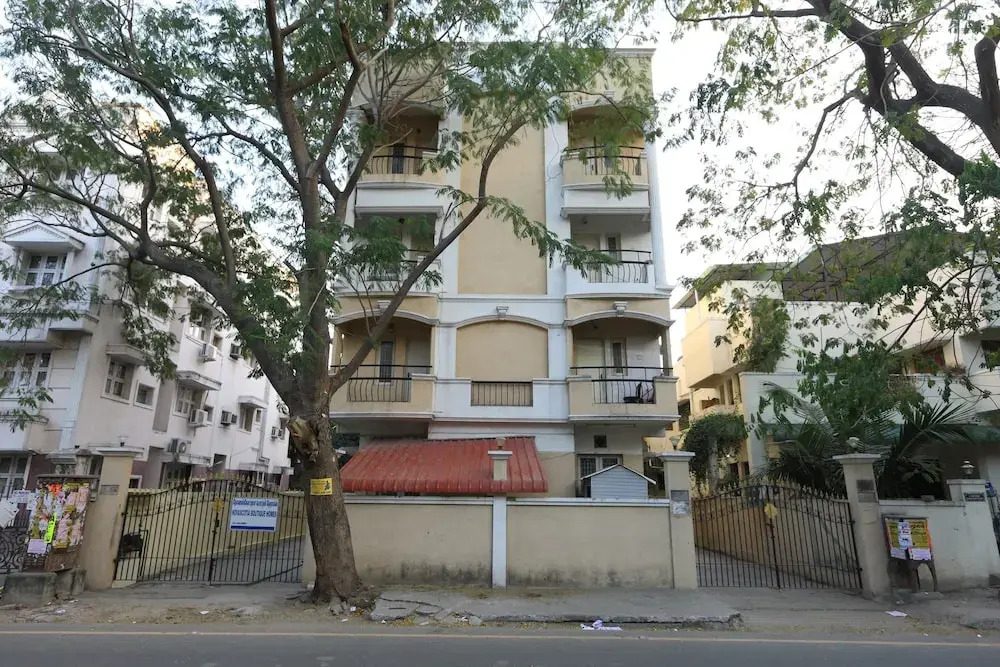 SilverKey Executive Stays 20001 Ashok Nagar