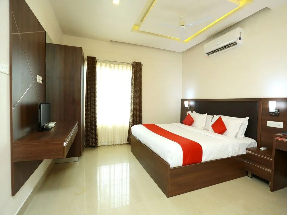 OYO 16812 Hotel Padippurayil