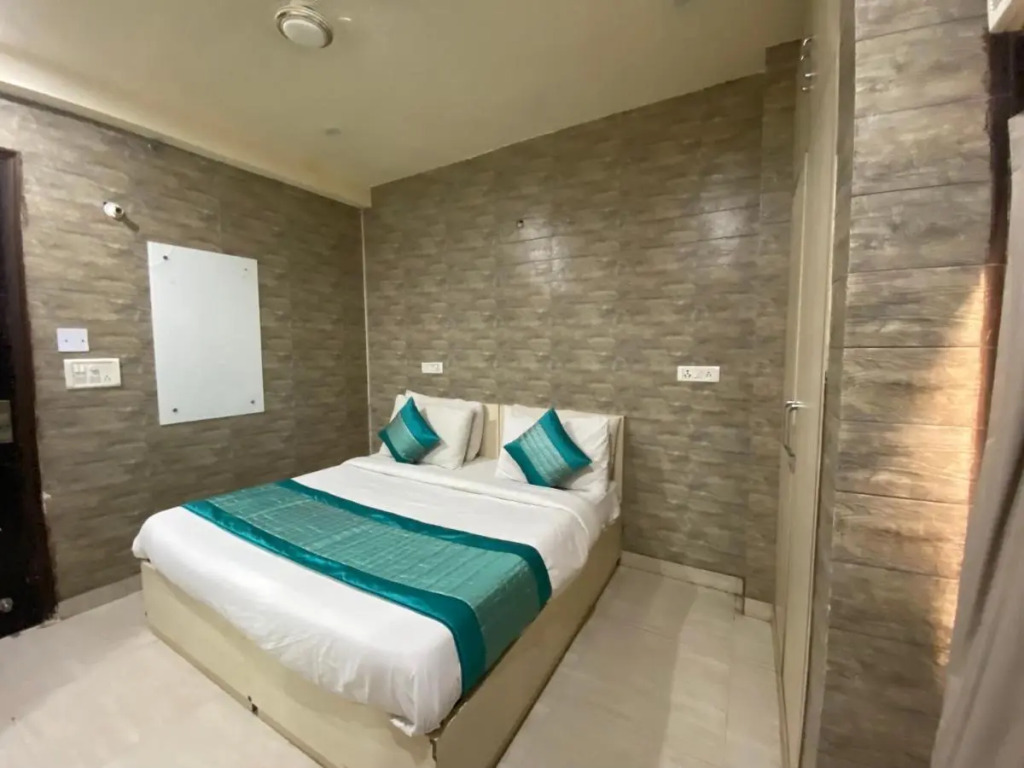 Hotel Red Chilly