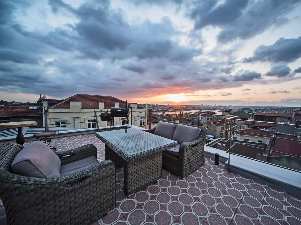 Galata Tower Suites