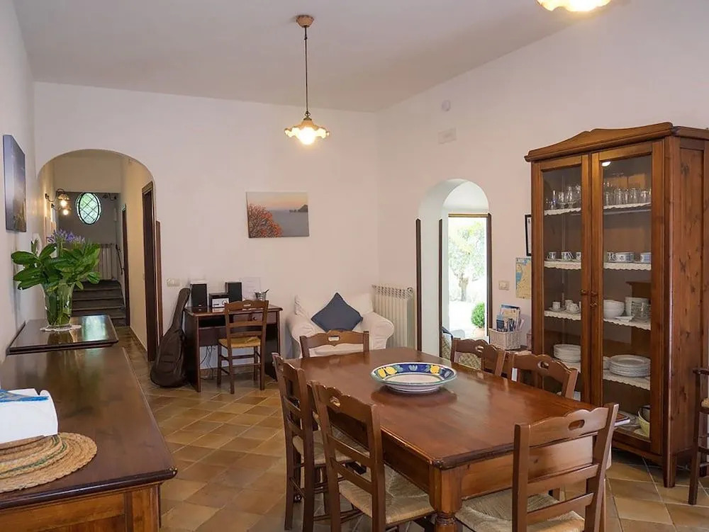 AMORE RENTALS - Villa Raffaella