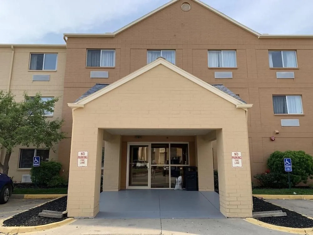 Clarion Inn