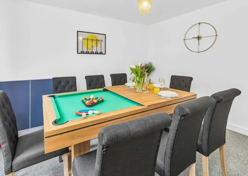 Great Deal for The No 7 3BR House w Pool Table