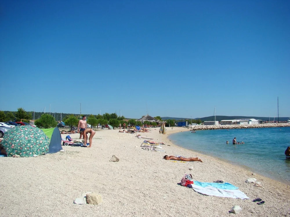 Apartment With 2 Bedrooms in Bibinje, With Enclosed Garden and Wifi -