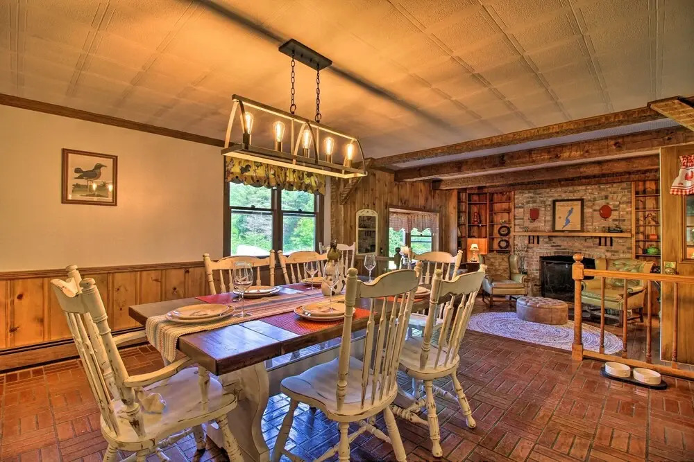 Vintage Schroon Lake Farmhouse w/ Private Beach!