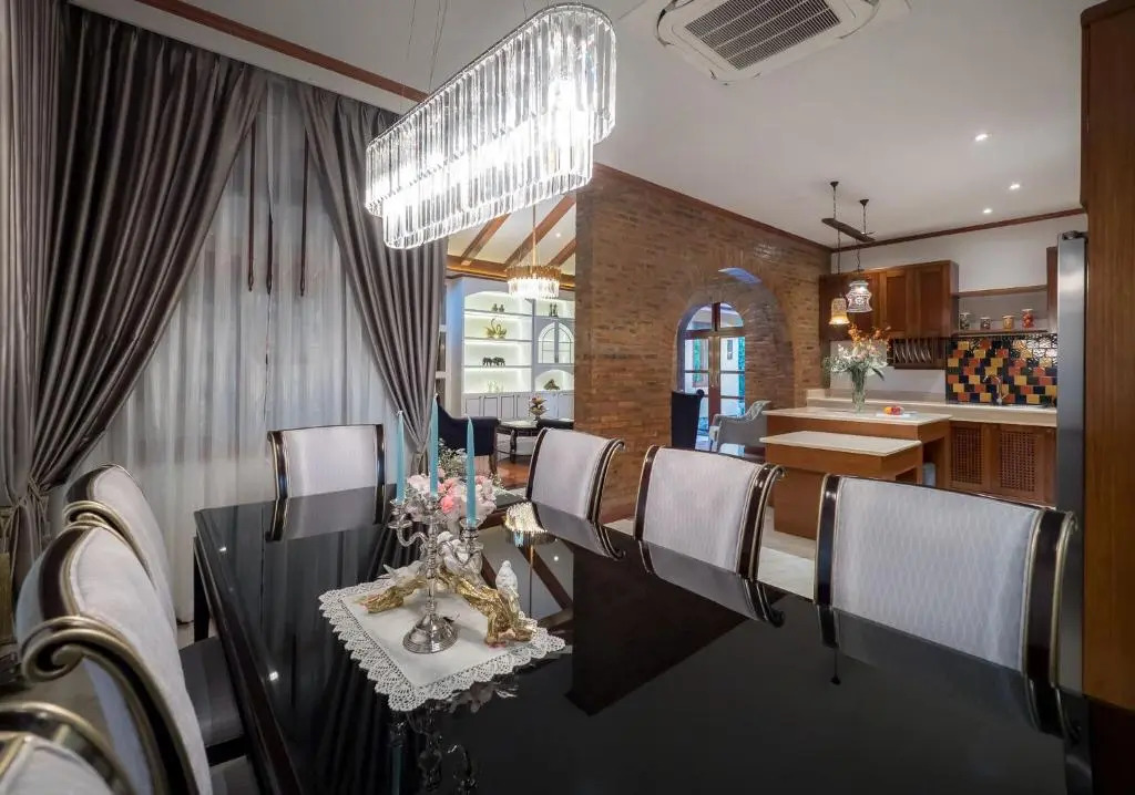 Modern Love Villa