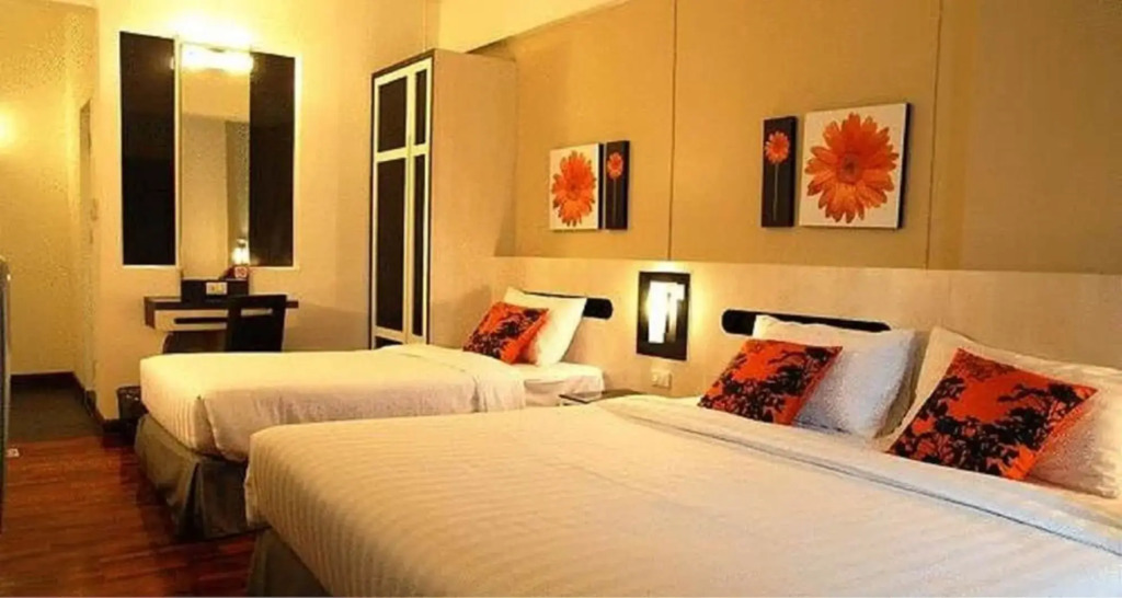 The Inn Saladaeng
