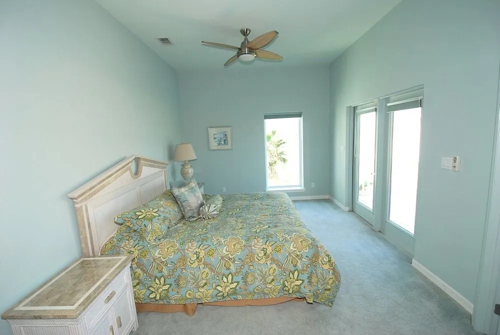114 Bay Harbor 3 Bedrooms 3 Bathrooms Townhouse