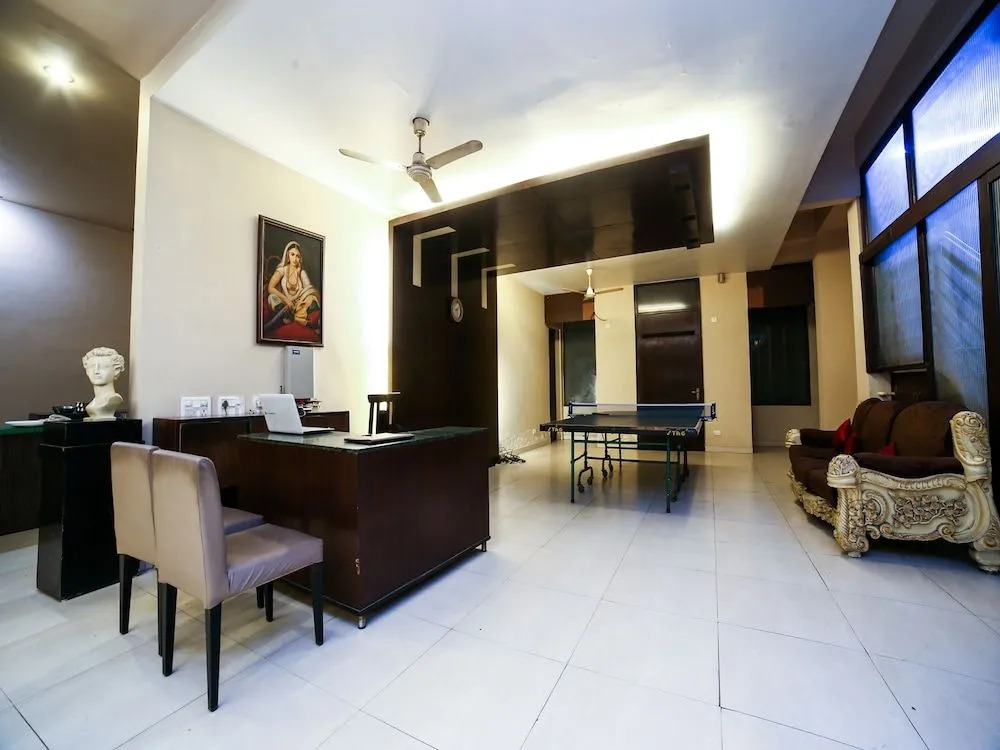 Capital O 928 Villa@43