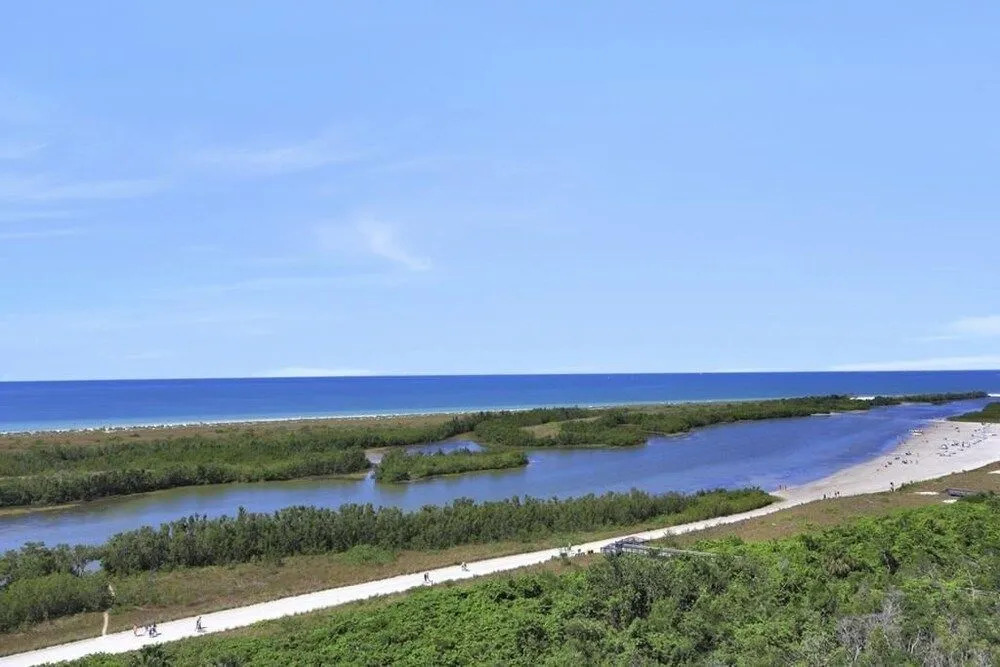 Seaview Condo #24950