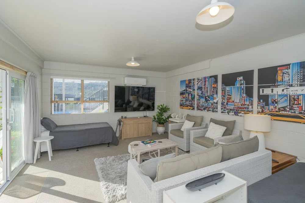 Oceans 88 Whitianga Coastal Suites