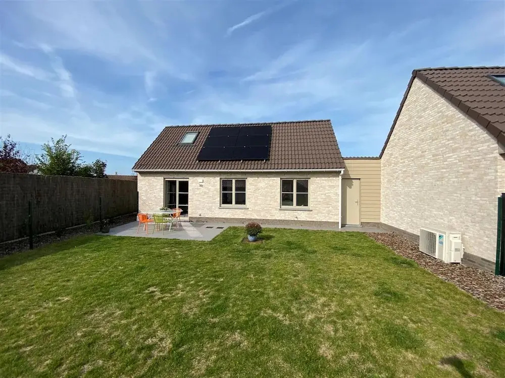 Beautiful Polder House Near Koksijde