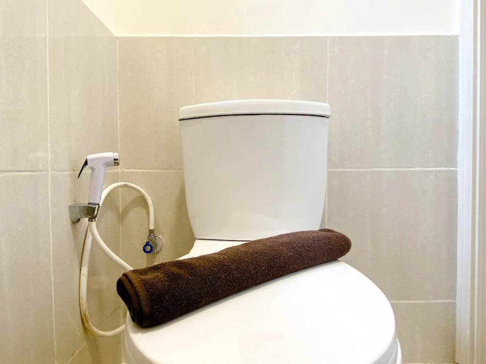 Simply Look Studio At Meikarta By Apartment Travelio