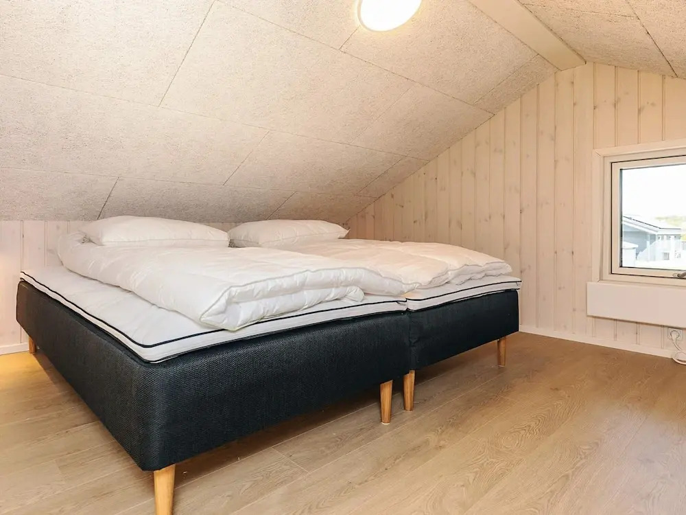 5 Star Holiday Home in Humble