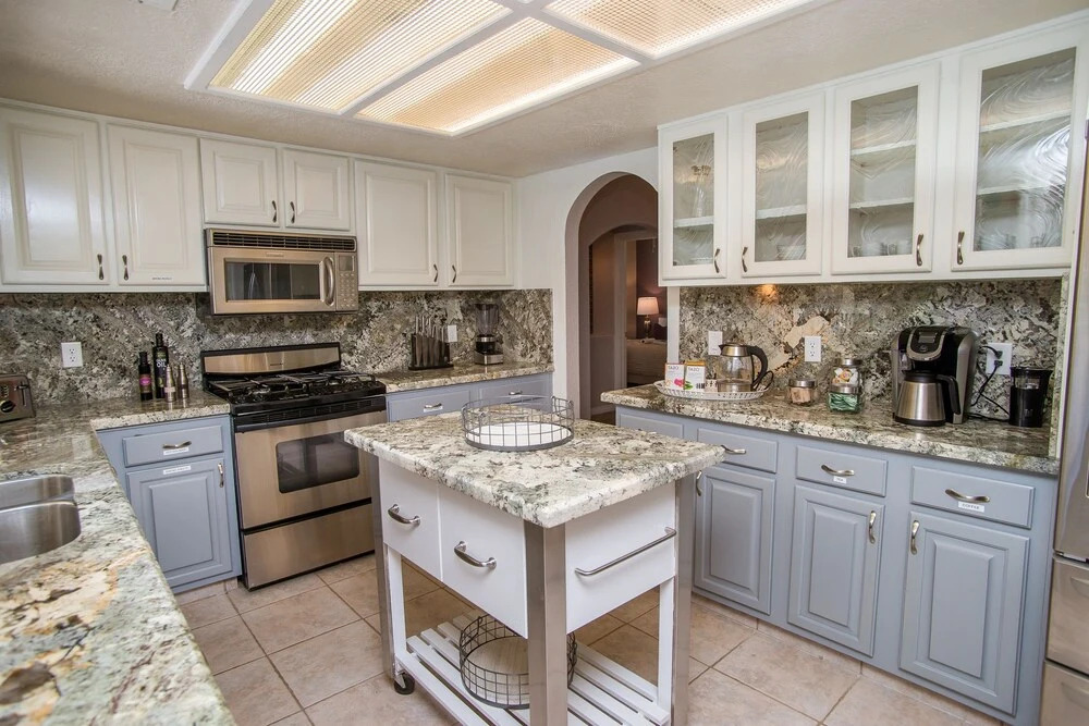Luxury 6BR 10min to LV Strip Sleeps 20
