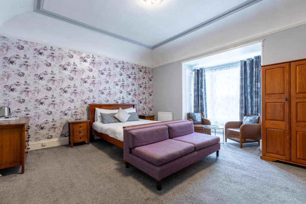 The Bein Inn Hotel & Restaurant