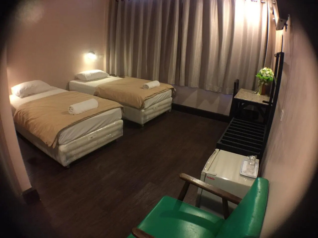Suksawad Hotel