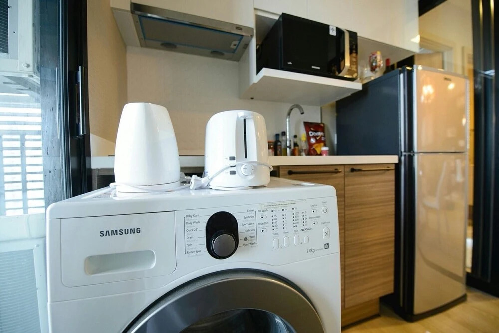 Near Rama 9 Intersection Apartment