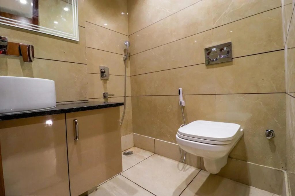 FabHotel Pitampura