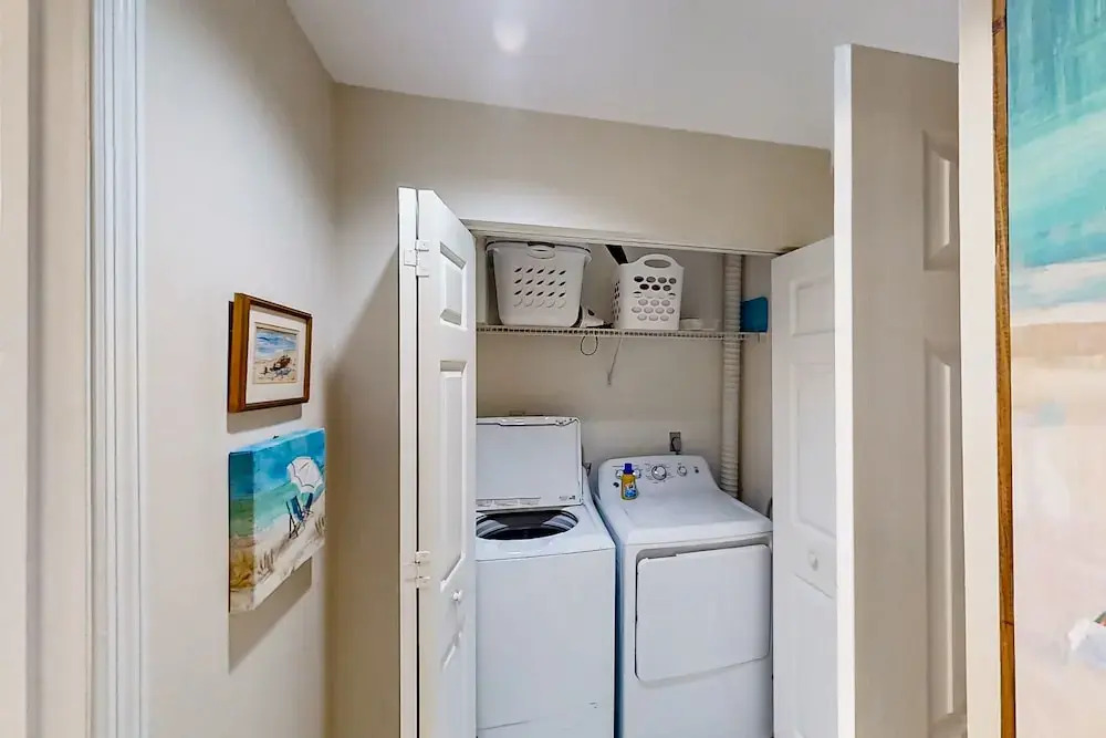 Luxurious Oceanfront Condo With Private Balcony, 2 Pools, and Beach Access