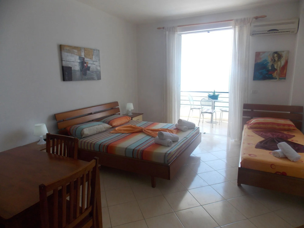 Barracuda Apartments