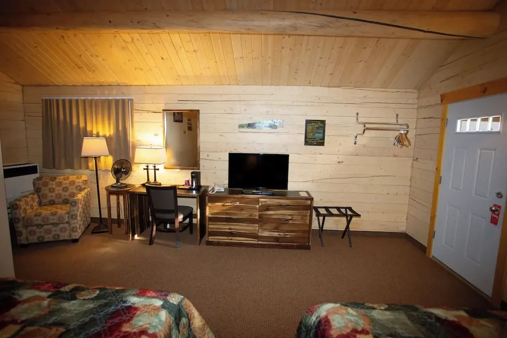 Young's Motel