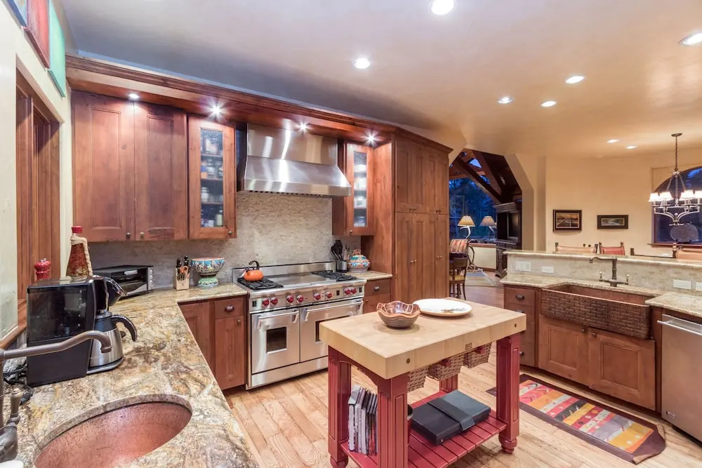 Stonegate Chalet - 4 Br Home