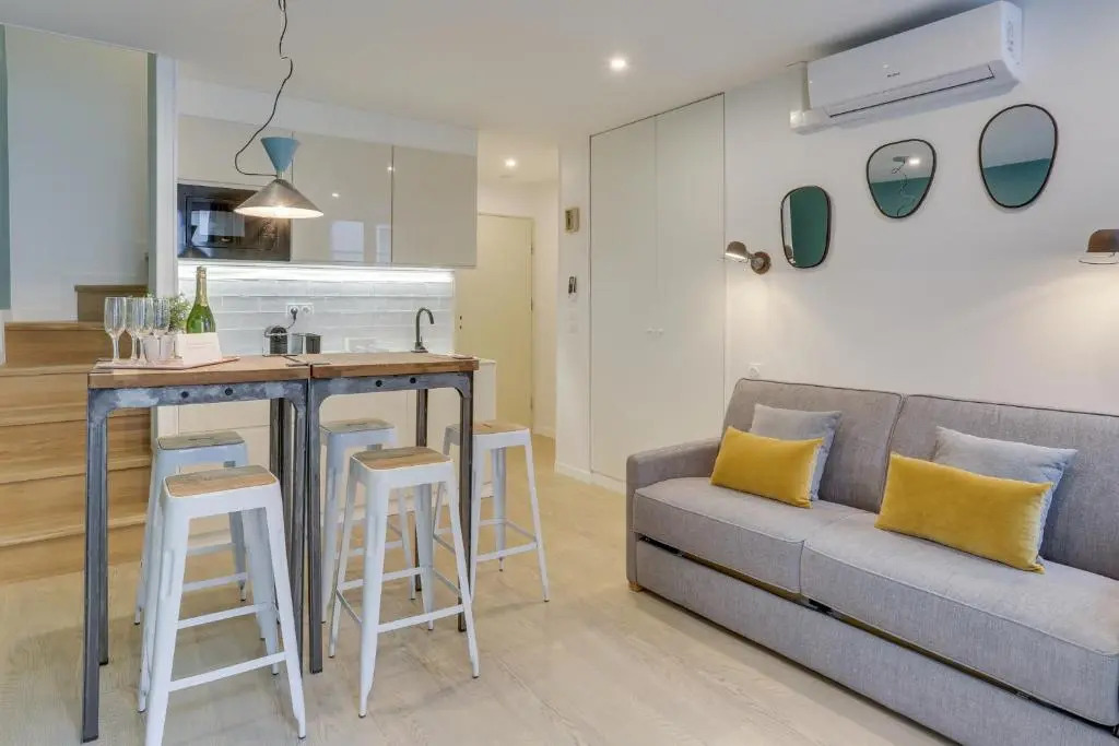 Bastille ChicSuites