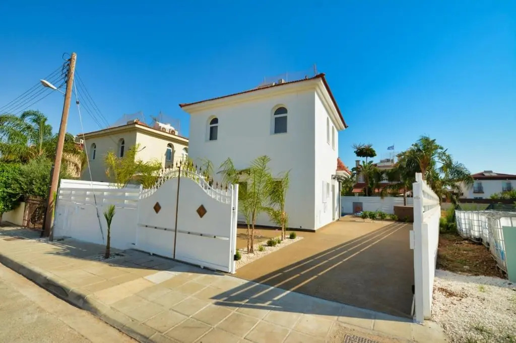 Villa Mario - 2min walk from Kapparis Beach