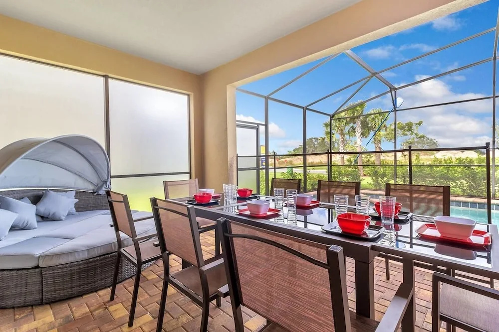 Lavish 5bd/4ba Home With Mickey Room and Stunning Pool Area #5st565
