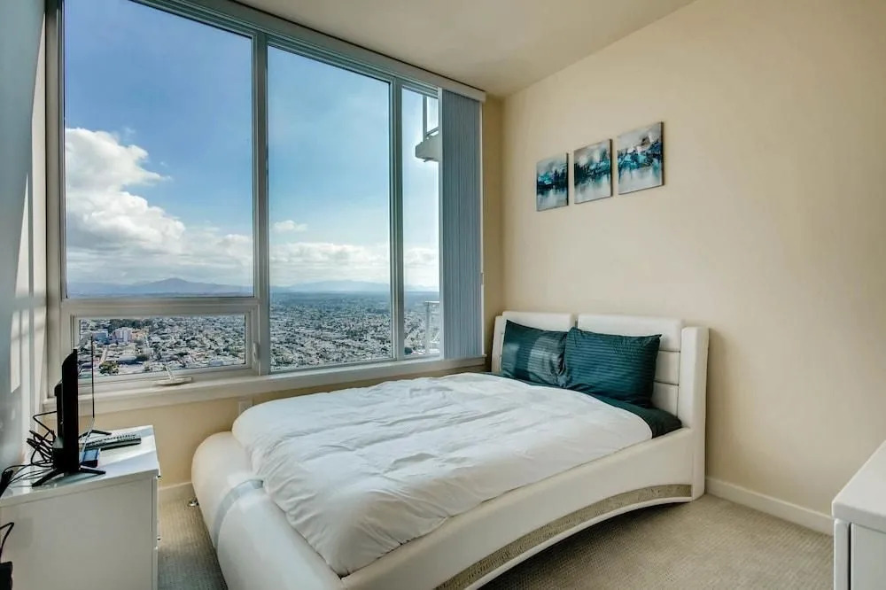 Live in the Ultimate Luxury in San Diego