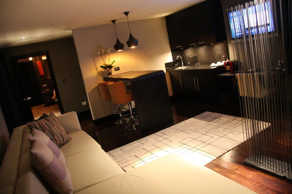 The Vincent Hotel